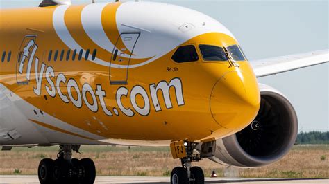 scoot airlines vs jetstar